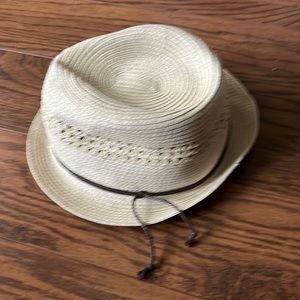 Fedora woman’s hat